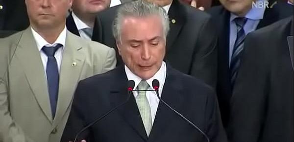  VELHO PUTINHO FUDENDO NAÇÃO COM FORÇA